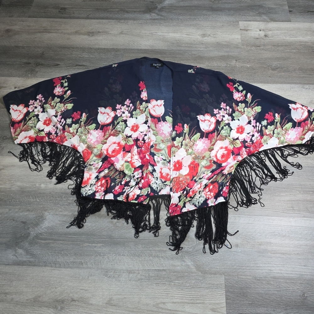 Papillon  Boho Short Sleeve  S w/Fringe Open Front Kimono